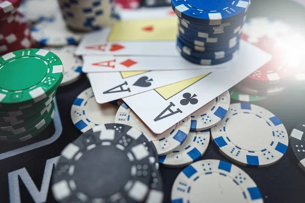 data cina What Makes Popular Games Stand Out